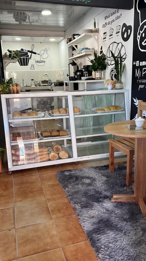 Posada Lia Centro Providencia  エクステリア 写真